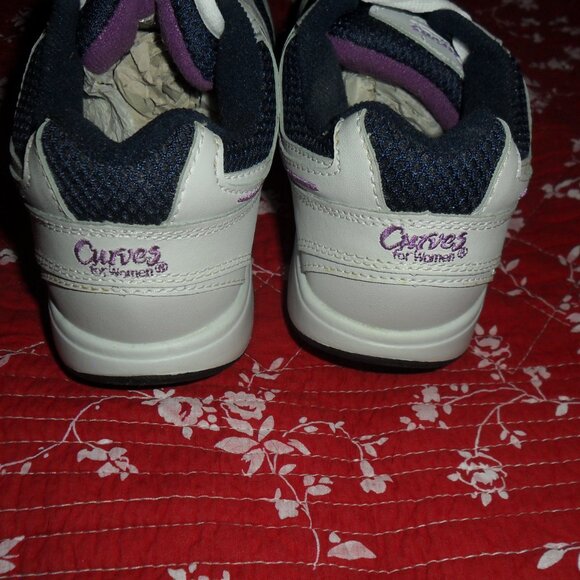 NWOT-Curves sneaker For Women - Picture 5 of 8